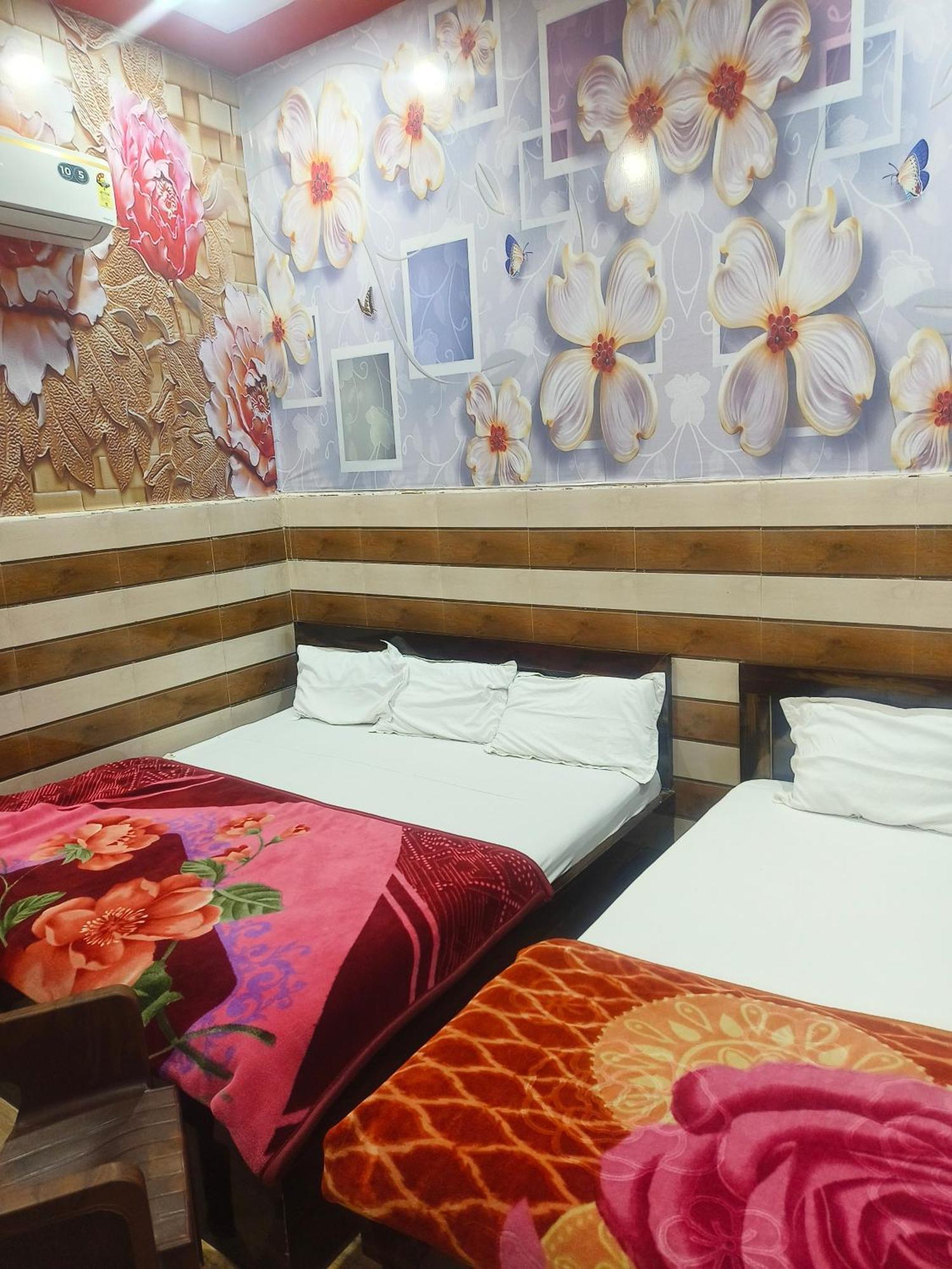 Guest house K D Dham Near Prem Mandir Iskcon Temple Vrindavan